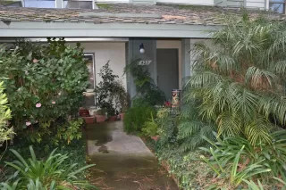 Photo #2: 20074623 Listing