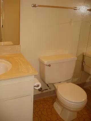 Photo #5: 20074729 Listing