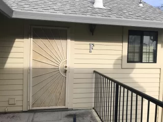 Photo #3: 20074907 Listing 