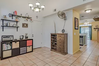 Photo #2: 20074988 Listing