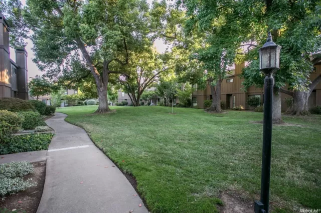 MLS: 20075168 Condo For Sale