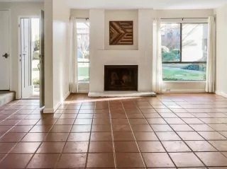 Photo #6: 20075168 Listing