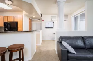 Photo #3: 20075213 Listing