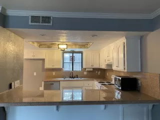 Photo #1: 20075294 Listing