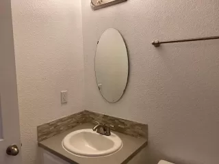 Photo #6: 20075294 Listing