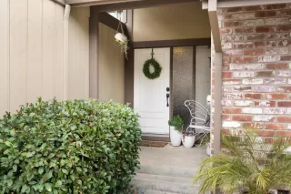 Photo #1: 20075338 Listing 