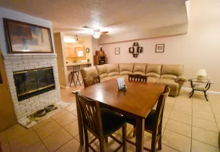 Photo #4: 20075372 Listing