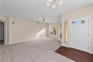 Photo #6: 20075493 Listing 