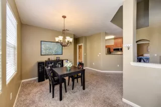 Photo #3: 20075504 Listing