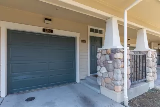 Photo #1: 20075557 Listing