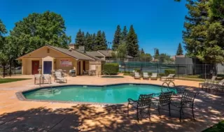 Photo #1: 20075571 Listing 