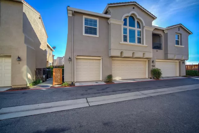 MLS: 20075908 Condo For Sale