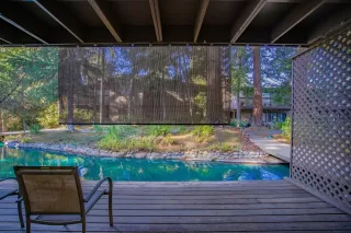Photo #4: 20075918 Listing 