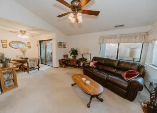 Photo #2: 20076021 Listing