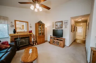 Photo #3: 20076021 Listing