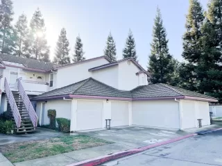 Photo #2: 20076149 Listing