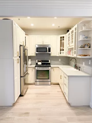 Photo #4: 20076149 Listing