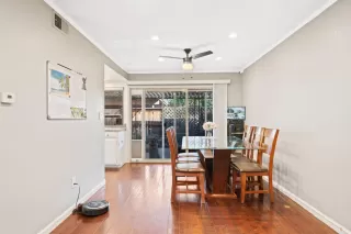 Photo #5: 20076249 Listing 