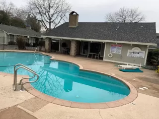 Photo #1: 20076844 Listing