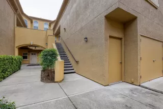 Photo #1: 20076921 Listing