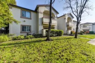 Photo #3: 20076941 Listing 