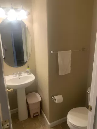 Photo #5: 20076986 Listing