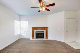 Photo #3: 20077125 Listing 