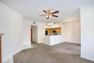 Photo #4: 20077125 Listing 