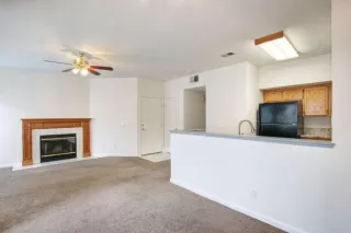 Photo #6: 20077125 Listing 