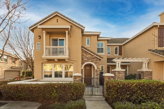 MLS: 20077233 Condo For Sale