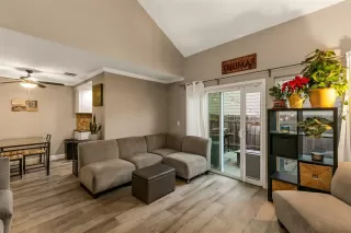 Photo #3: 20077241 Listing