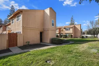 Photo #1: 20077489 Listing