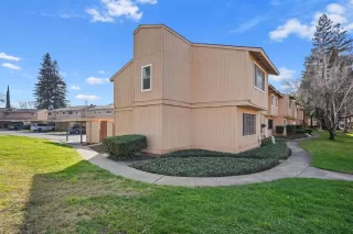 Photo #2: 20077489 Listing