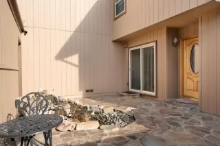 Photo #1: 20077584 Listing 