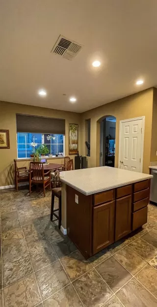 Photo #1: 20077654 Listing