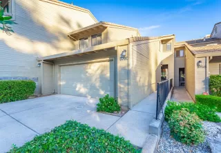 Photo #4: 20077715 Listing 