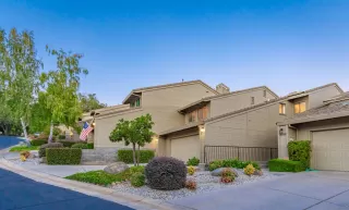 Photo #5: 20077715 Listing 