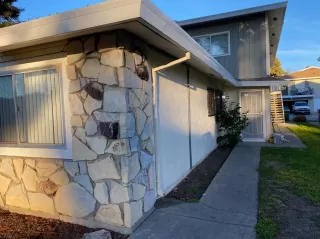 Photo #2: 20077755 Listing