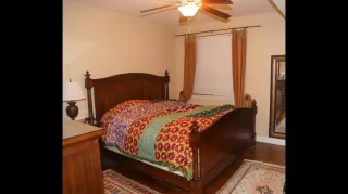 Photo #4: 20077820 Listing