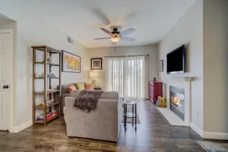 Photo #2: 20077893 Listing 