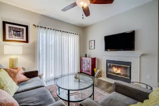 Photo #5: 20077893 Listing 