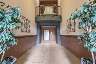 Photo #1: 20077919 Listing