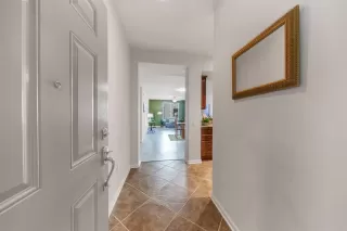 Photo #3: 20077919 Listing