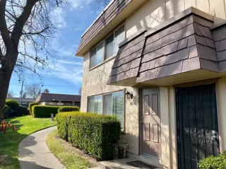 Photo #2: 20078162 Listing 