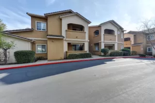 Photo #3: 20078377 Listing