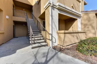 Photo #6: 20078377 Listing