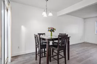 Photo #5: 20078755 Listing