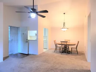 Photo #3: 20078761 Listing 