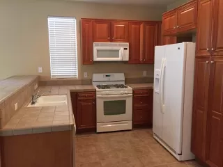 Photo #3: 20079322 Listing