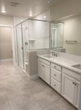 Photo #5: 20079759 Listing